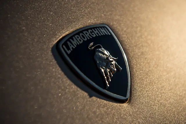 Diablo Dreams wallpaper: lamborghini diablo 60