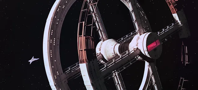 Discovery One wallpaper: movie station ring close
