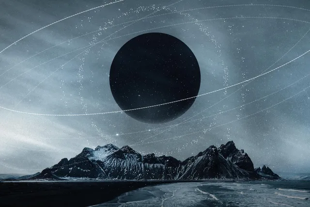 Nord wallpaper: black moon