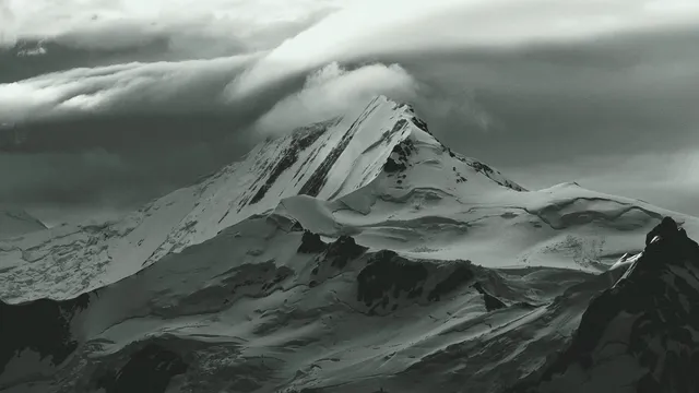 Temerald wallpaper: robert haverly mqpGa3H w7M unsplash